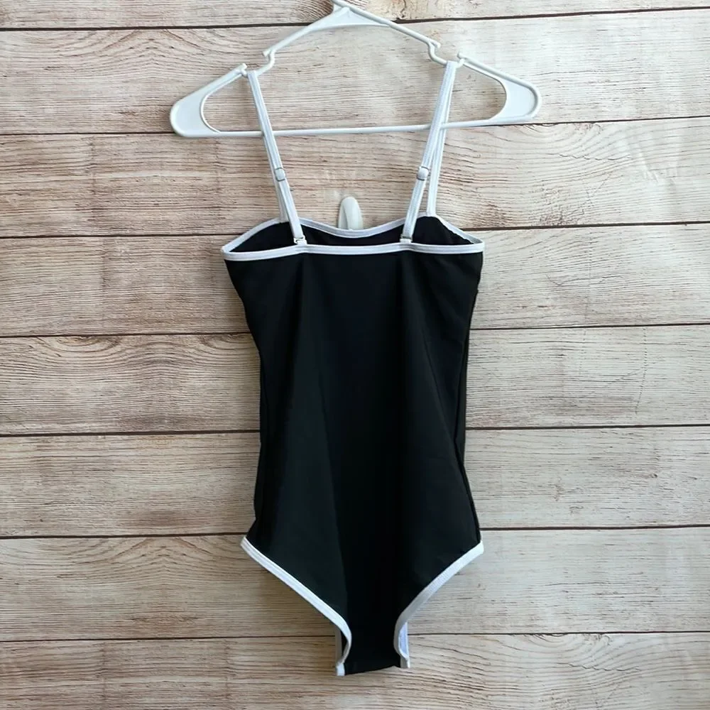 NEW WITHOUT TAGS‎ NINO BALCUTTI ONE PIECE SWIMSUIT WITH MATCHING SARONG
